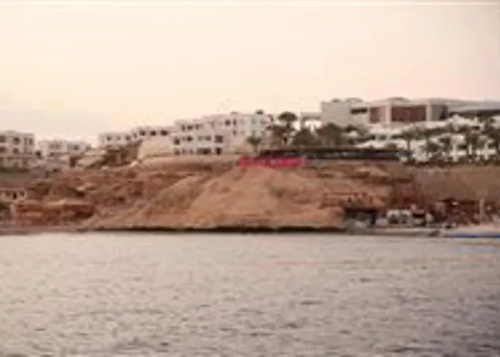 Dessole Royal Rojana Resort